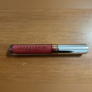 Anastasia Beverly Hills liquid lipstick in dazed 3.2 g full size